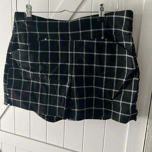 INC Plaid B/W Shorts Great Condition!